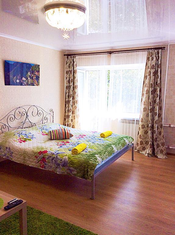 Апартаменты Bishkek Flatlux Экстерьер фото