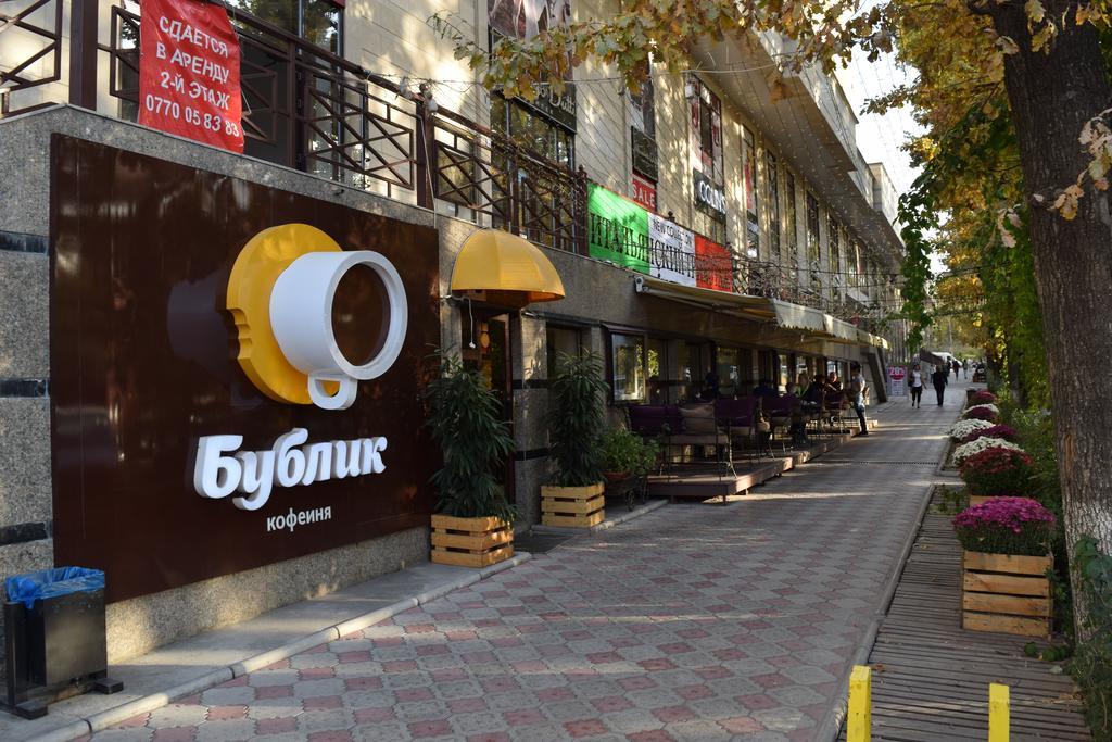 Апартаменты Bishkek Flatlux Экстерьер фото